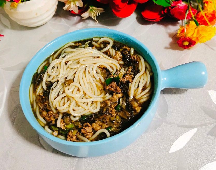 酸菜牛肉米粉